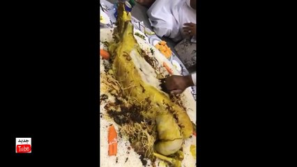 اختراع مبتكر في المطبخ الخليجي يقطع الخروف المشوي بسرعة ⚡