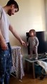 فيديو كوميدي جداً لمناقشة حادة جمعت أب وطفلته