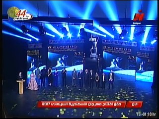 فيديو: لهذا السبب بكى حسين فهمي في مهرجان الإسكندرية السينمائي