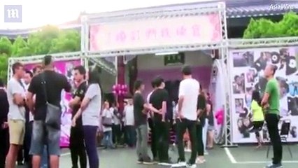 صدق أو لا تصدق: يتزوج من صديقته الميتة في حفل بهيج: ما الذي دفعه لهذا؟