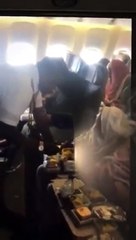 فيديو ما فعله مضيف الخطوط السعودية مع هذا المسن أشعل مواقع التواصل