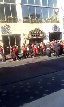 بالفيديو زفة لاستقبال الطلاب في أول يوم دوام في العاصمة الأردنية عمان