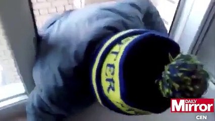 طفل في الثامنة يعرض حياته للخطرمن أجل "لايك" على فيسبوك.. شاهد ما فعله