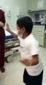 طفل سعودي يرقص عقب عملية جراحية لهذا السبب