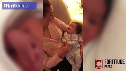رضيعة عمرها 13 أسبوعاً تفاجئ والدتها وتقول لها "أنا أحبك".. فيديو