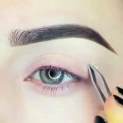 بالفيديو طريقة وضع مكياج عيون للفالنتاين