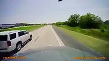 فيديو لحظة تصادم 5 سيارات مع بعضهم البعض والسبب غير معروف!