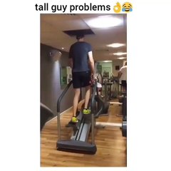 شاهدوا بالفيديو معاناة طويلي القامة في الجيم