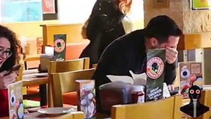 فيديو مقلب النادل في إحدى مقاهي بيروت