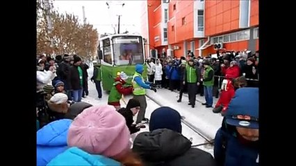 فيديو روسية تقوم باستعراض لا يمت للأنوثة بصلة ويدهش الرجال!