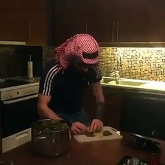 فيديو طريف للشيف نصرت لكن بالنسخة العربية