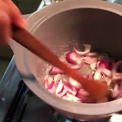 طريقة عمل شوربه الفطر بالروبيان في الفيديو