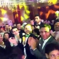 فيديو حفل زفاف خيالي تتساقط فيه أمطار من الذهب وأوراق اليورو!