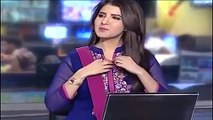 فيديو مذيعة باكستانية تتعرض لموقف محرج للغاية على الهواء مباشرة