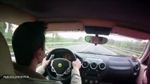 فيديو شاب يتفادى كارثة أثناء اختبار قيادة سيارة فيراري F430