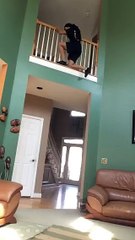 فيديو أحمق محاولة انتحار في التاريخ.. لن تصدق ما فعلته هذه المراهقة!