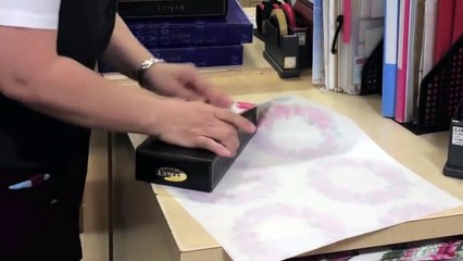 بالفيديو : طريقة رائعة لتغليف هدايا الكريسماس في 10 ثواني فقط!