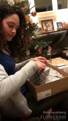 أب يقدم 100 دولار كهدية لكل من أبنائه بطرق مبتكرة.. شاهد بنفسك!