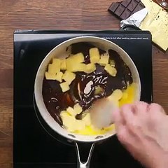 فيديو طريقة عمل دونات الشوكولاتة للتحلية الرمضانية