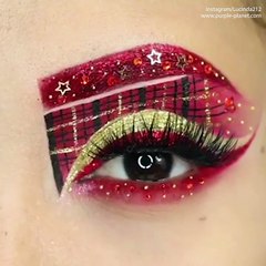 شاهد.. صيحة في عالم مكياج العيون بمناسبة الكريسماس تذهل رواد الإنترنت