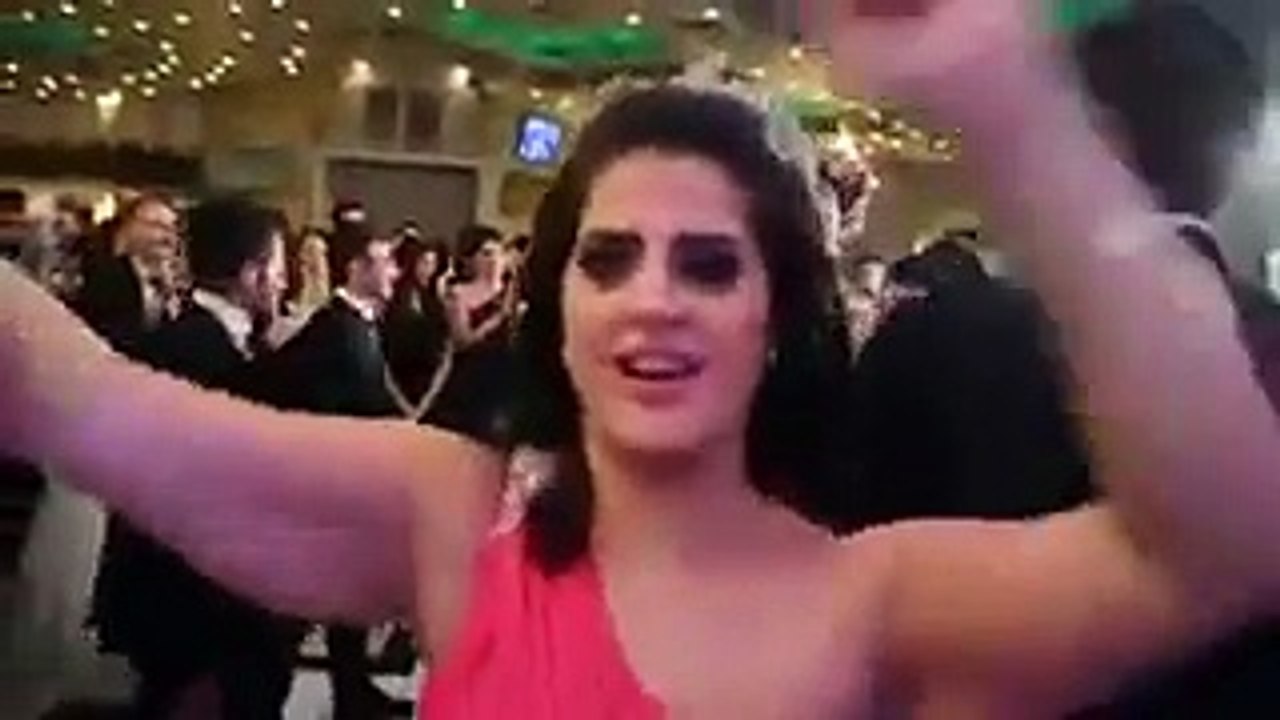 فيديو أشعل مواقع التواصل الاجتماعي لأجمل زفة فلسطينية مودرن