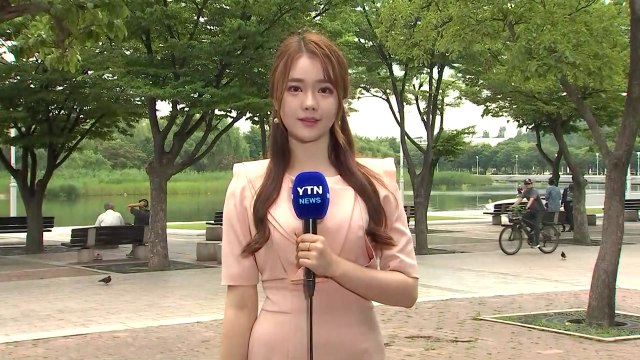 [날씨] 내륙 더위 속 강한 소나기...남해안 장맛비 / YTN