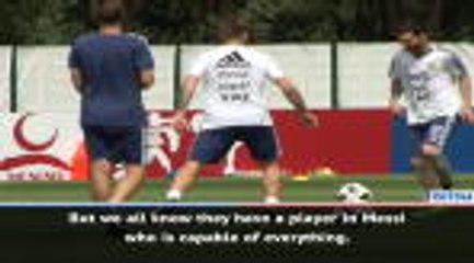 Messi is 'capable of everything', warns France's Mandanda