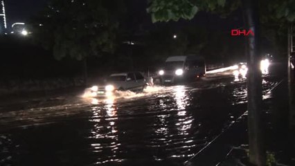 İstanbul'da Sağanak Yağış ve Dolu Etkili Oldu 6
