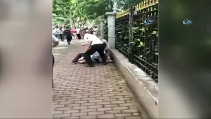 Çin'de Okul Önünde Bıçaklı Saldırı: 2 Çocuk Öldü