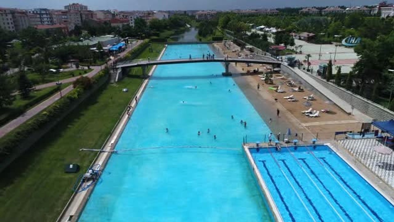 Bozkırın Ortasında 'Plaj' Keyfi Başladı...yapay Plaj Havadan Görüntülendi