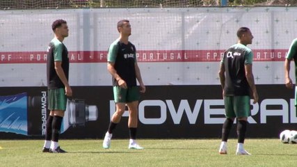 Ronaldo Memimpin Latihan Portugal untuk Persiapan 16 Besar