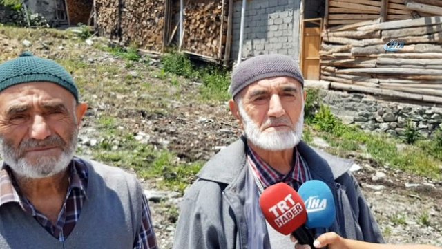 8 evin yandığı ve 1 kişinin hayatını kaybettiği köyde vatandaşlar dertli