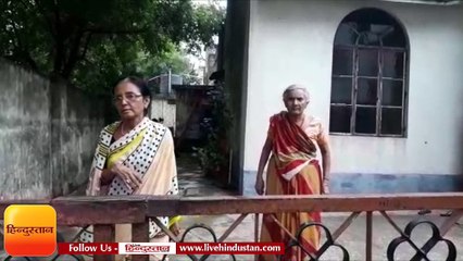 महिलाएं रोती रहीं, गिड़गिड़ाती रहीं पर नहीं मानी पुलिस