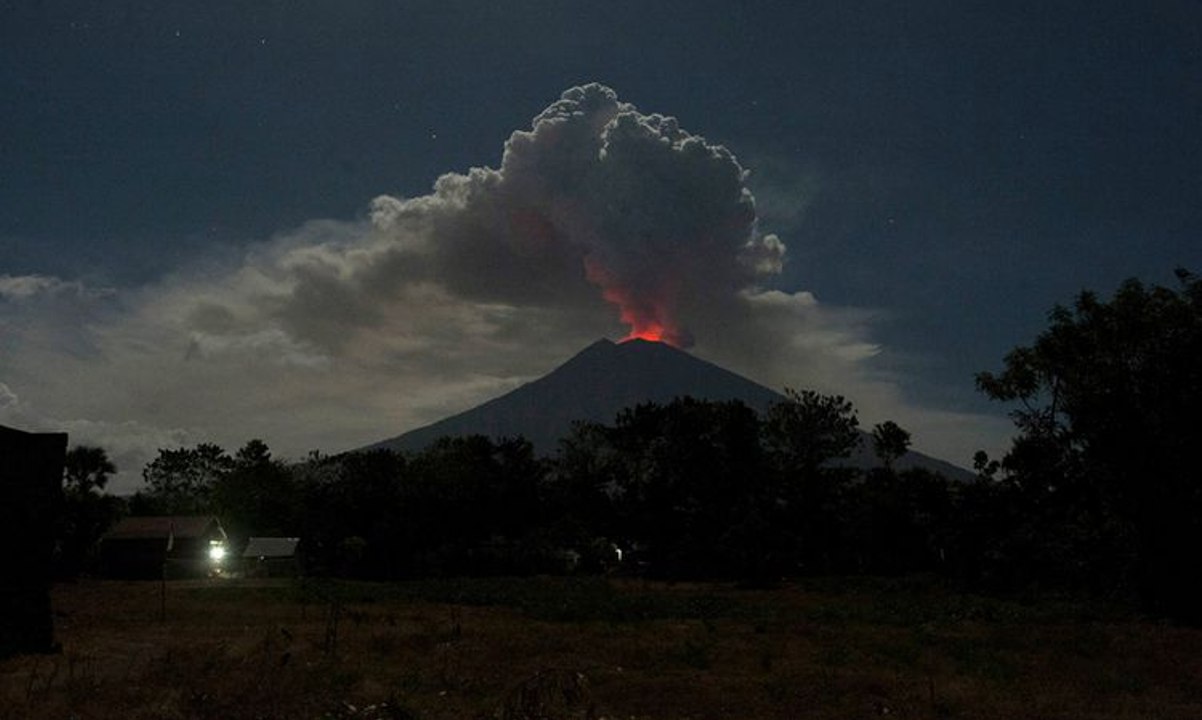 Jumat (29/6) Aktivitas Gunung Agung Menurun