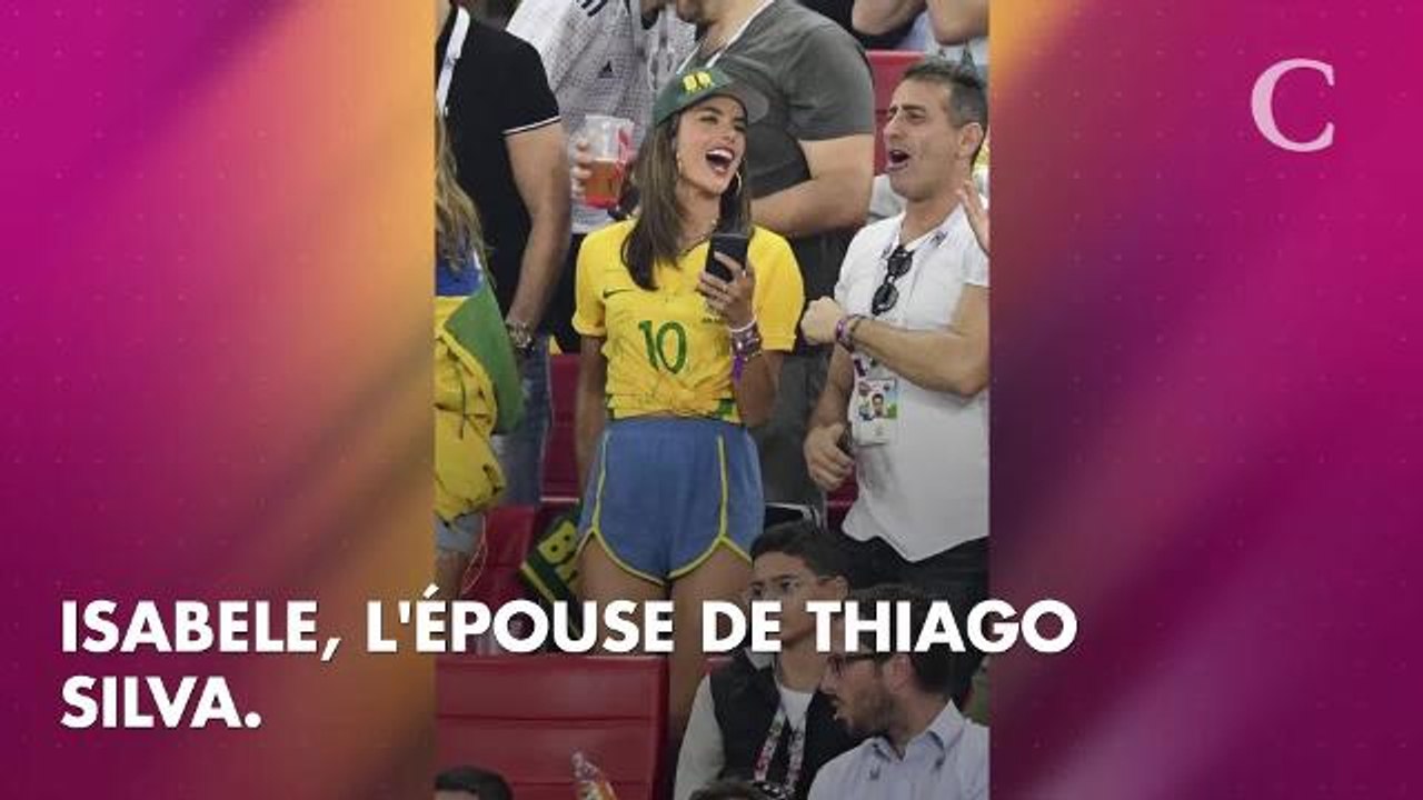 PHOTOS. Izabel Goulart et Alessandra Ambrosio, divines supportrices du Brésil dans les tribunes