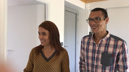 Les nouveaux locataires présentent leur HLM unique au monde
