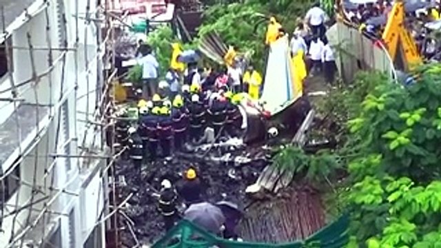 Самолет потерпел крушение в Мумбаи