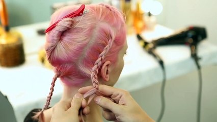 Pastel Reverse Braid Hairstyle How To by Feria from L'Oreal Paris (2)