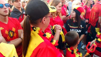 Mons (Angleterre-Belgique): ambiance lors de l'hymne national
