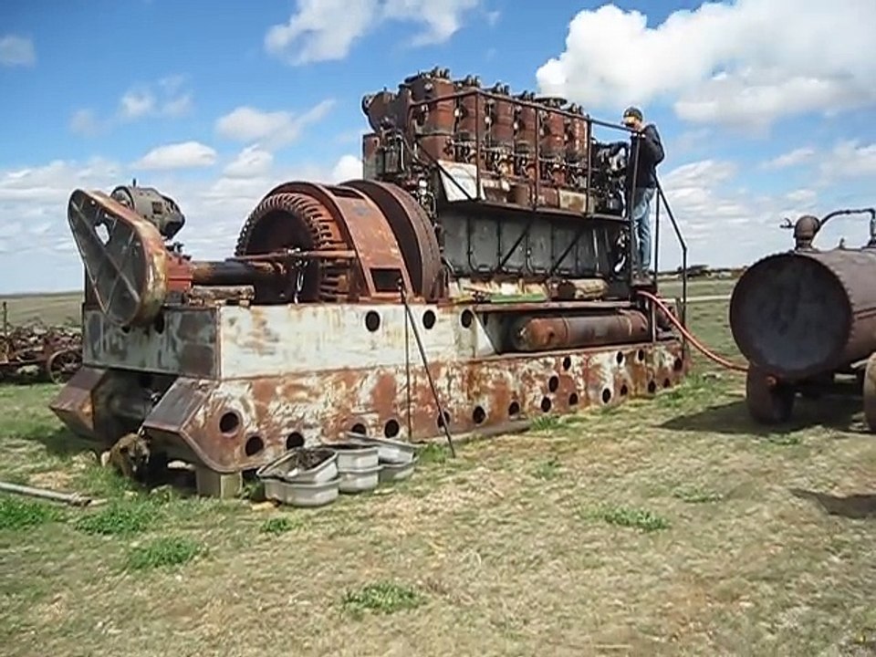 Enterprise dsg 36 antique diesel engine first fire up