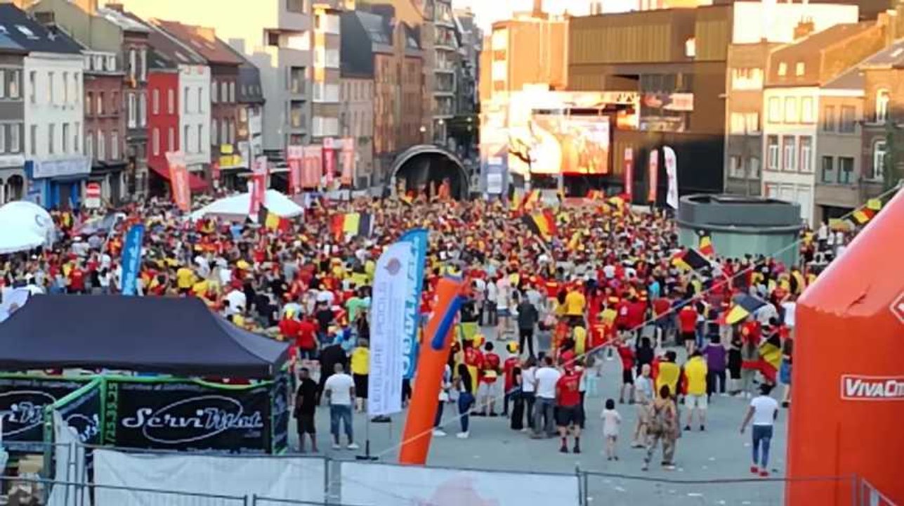Mondial 2018 : ambiance place de la Digue à Charleroi après le 1er but belge