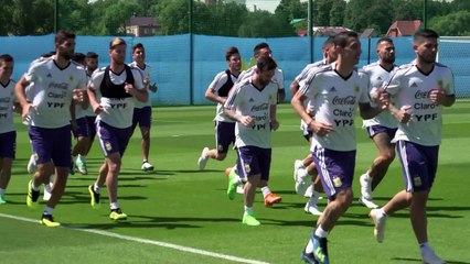 Duelo de campeões mundiais abre as oitavas