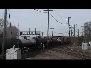 BNSF oil train through rochelle