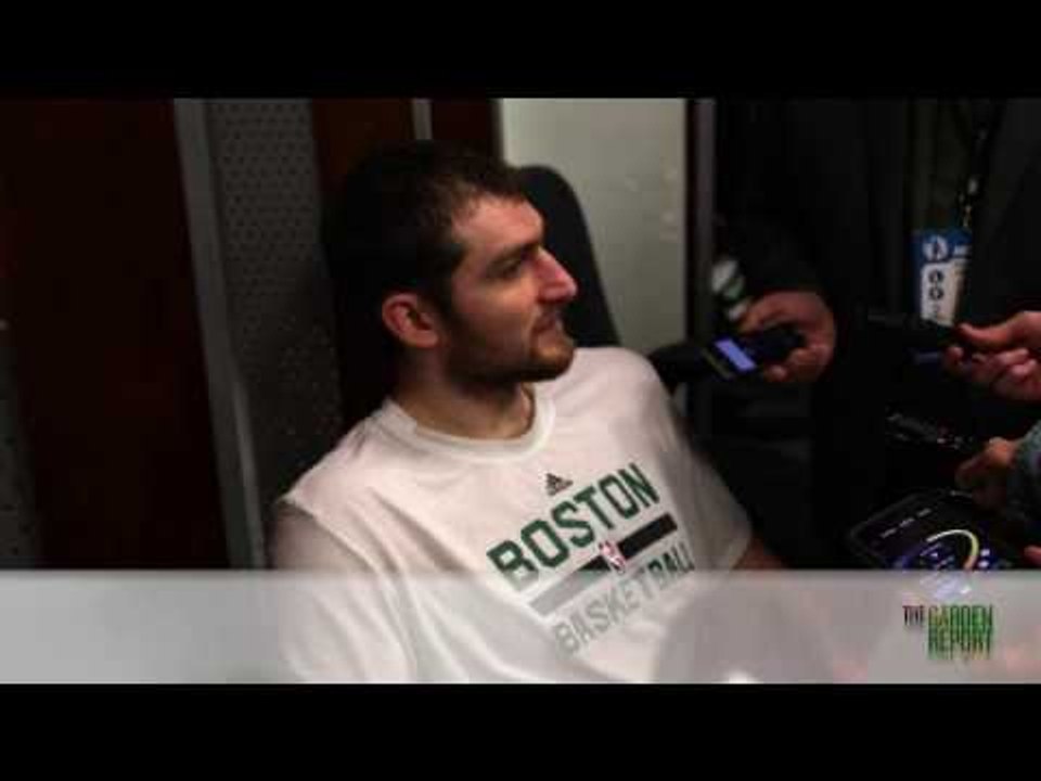 Tyler Zeller on Supporting Isaiah Thomas Following Death of His Sister