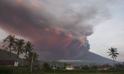 Download Video: Aktivitas Vulkanik Gunung Agung Meningkat