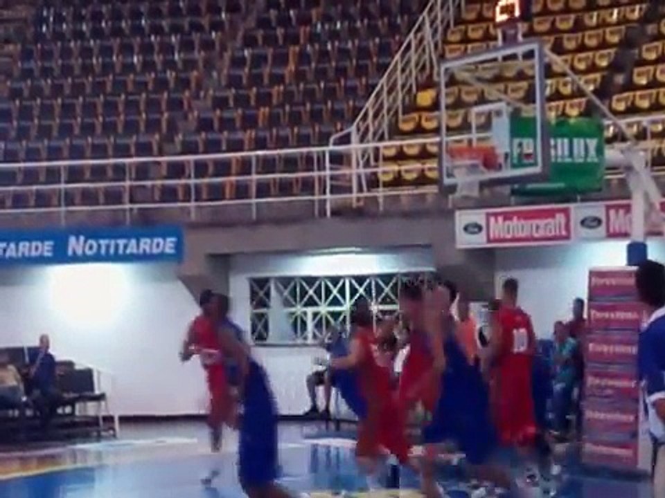 ¡Recordando! Jorge Hernández Fernández: Pretemporada 2012 - 1er juego. Trotamundos 88 - Guaros 59 - 28-01-2012