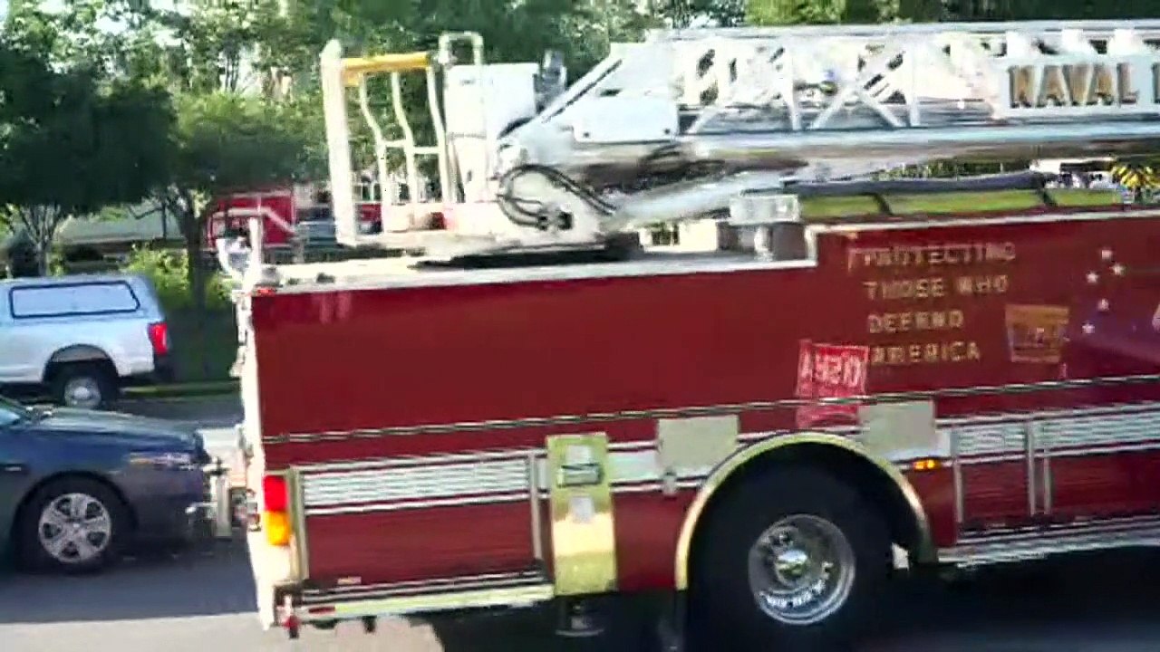 Atirador mata cinco pessoas em redação