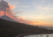 Bali's Mount Agung Erupts, Forcing Indonesian Airports to Shut Down