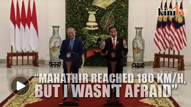 Mahathir hits 180km/h in Proton test drive with Jokowi