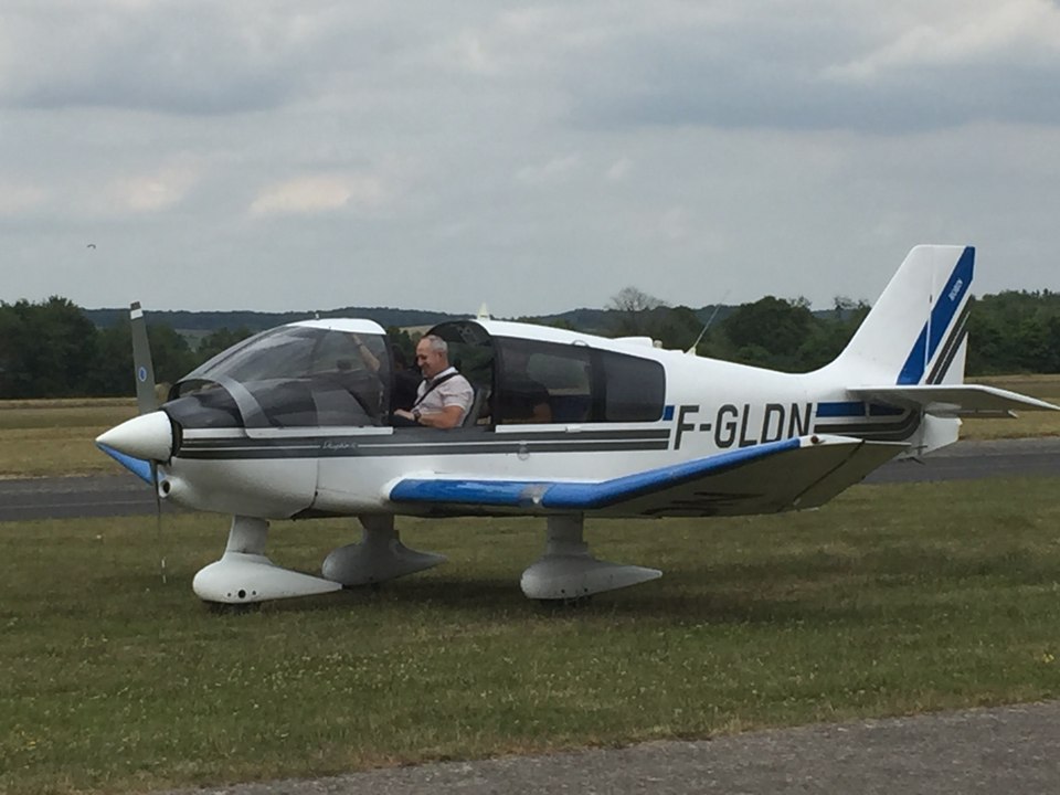 VOL SUR DR 400 GILLES LUNEVILLE